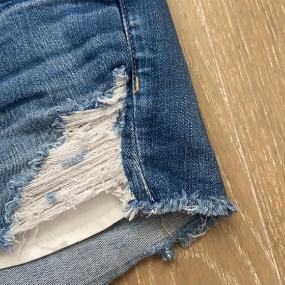 American Eagle Hi Rise Shortie - Picture 2 of 6